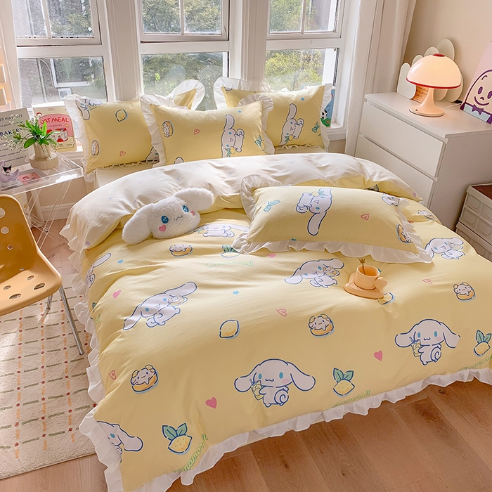 91家纺网 家纺一手货源 找家纺 玉元坊 2025新款三丽鸥系列白花边被套纯棉全棉床裙三件套四件套-大耳狗白花边款式 柠檬大耳狗【花边款】