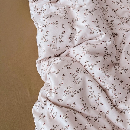 91家纺网 家纺一手货源 找家纺 优选 2024针织棉双层纱四件套小碎花被套床单床笠款学生三件套新款直播爆款 阡陌小溪