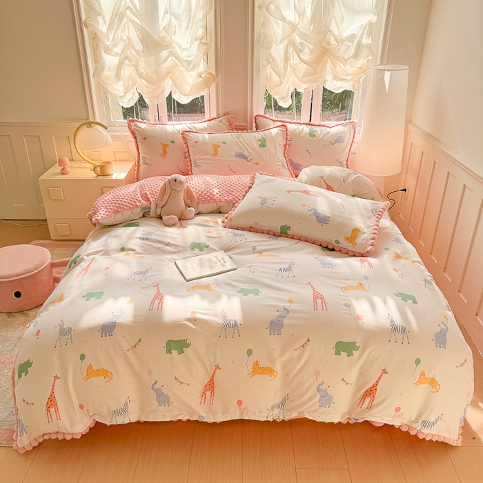 91家纺网 家纺一手货源 找家纺 千朵 2025新款棉加豆豆绒毛毛球边四件套 乐园