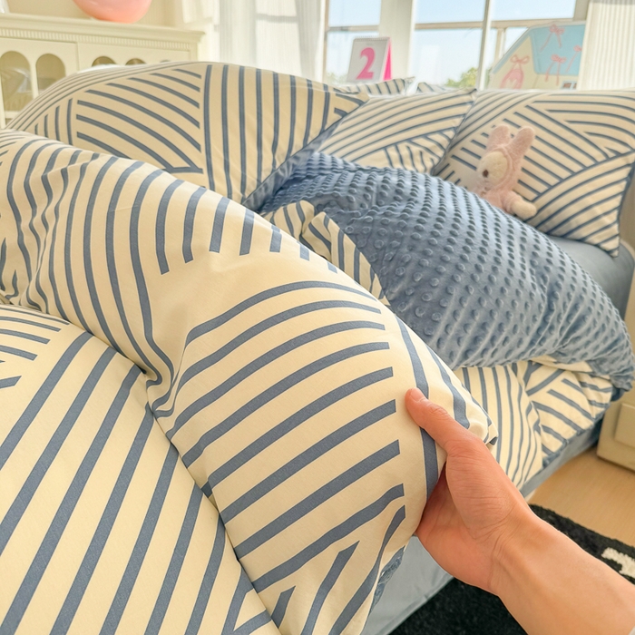 91家纺网 家纺一手货源 找家纺 千朵 2025新款全棉加豆豆绒四件套 几何线条