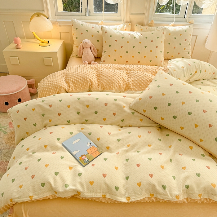 91家纺网 家纺一手货源 找家纺 千朵 2025新款豆豆绒双层纱四件套 油画爱心