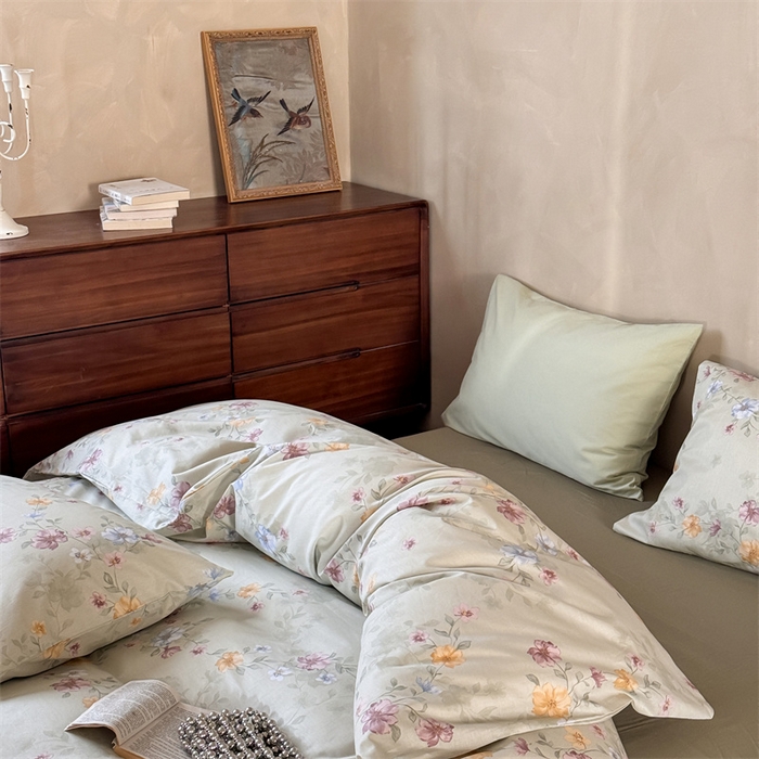 91家纺网 家纺一手货源 找家纺 窝米 2025春季新品全棉13370系列全棉治愈风花卉系列四件套 湖畔绿