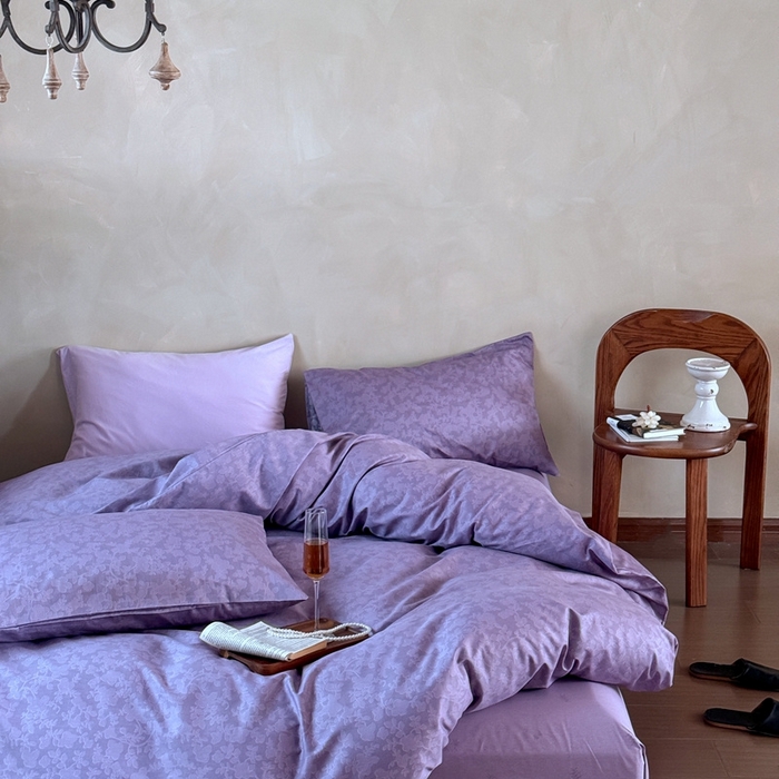 91家纺网 家纺一手货源 找家纺 窝米 2025春季新品全棉13370系列全棉治愈风花卉系列四件套 蕾丝-紫