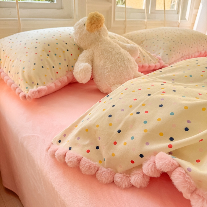 91家纺网 家纺一手货源 找家纺 千朵 2025新款棉加豆豆绒毛毛球边四件套 啵啵