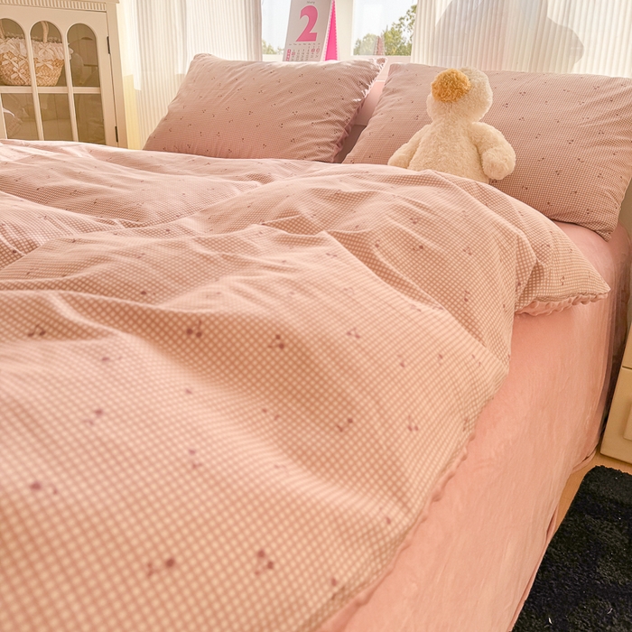 91家纺网 家纺一手货源 找家纺 千朵 2025新款全棉加豆豆绒四件套 樱桃小格