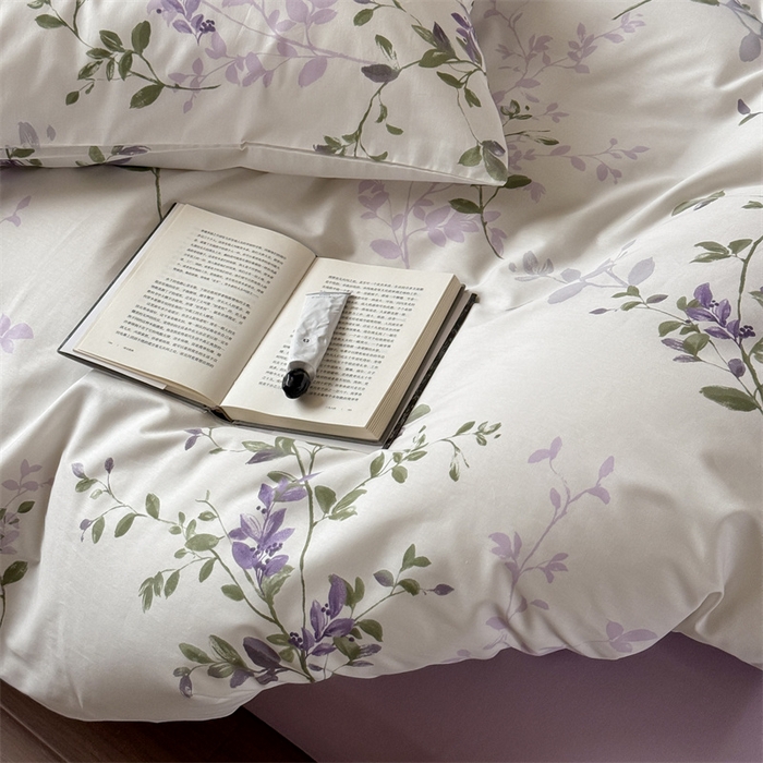 91家纺网 家纺一手货源 找家纺 窝米 2025春季新品全棉13370系列全棉治愈风花卉系列四件套 写意紫