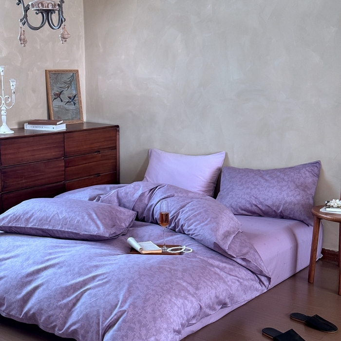 91家纺网 家纺一手货源 找家纺 窝米 2025春季新品全棉13370系列全棉治愈风花卉系列四件套 蕾丝-紫