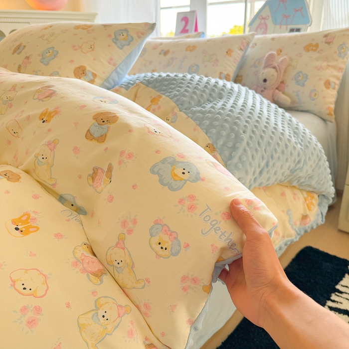 91家纺网 家纺一手货源 找家纺 千朵 2025新款全棉加豆豆绒四件套 比熊狗