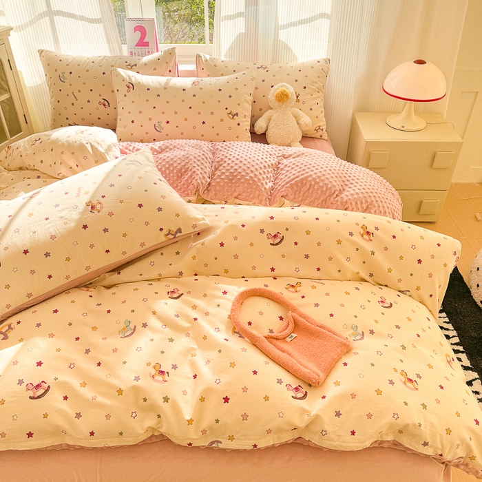 91家纺网 家纺一手货源 找家纺 千朵 2025新款全棉加豆豆绒四件套 星星木马