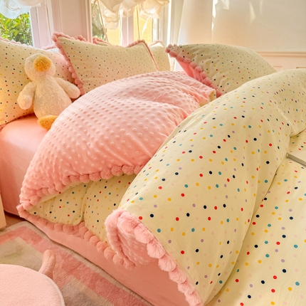 91家纺网 家纺一手货源 找家纺 （总）千朵 2025新款棉加豆豆绒毛毛球边四件套