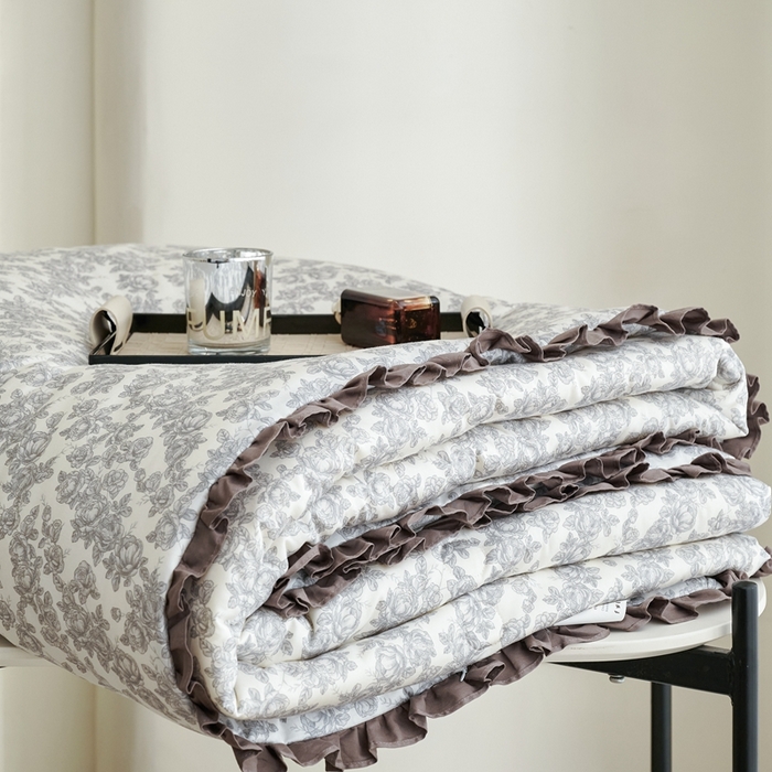 91家纺网 家纺一手货源 找家纺 汇庭 2025新款秋冬新款·铂金雅棉春秋系列·棚拍 薇纳斯