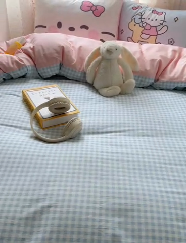 91家纺网 家纺一手货源 找家纺 美乐迪家纺 2025新款全棉绣花毛巾绣四件套 猫咪的房子