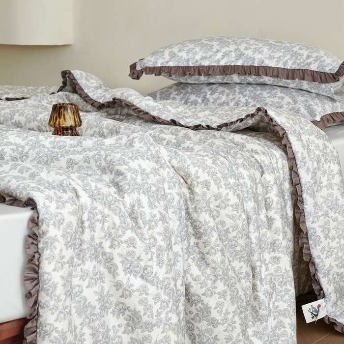 91家纺网 家纺一手货源 找家纺 汇庭 2025新款秋冬新款·铂金雅棉春秋系列·棚拍 薇纳斯