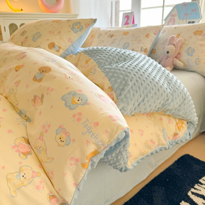 91家纺网 家纺一手货源 找家纺 千朵 2025新款全棉加豆豆绒四件套 比熊狗