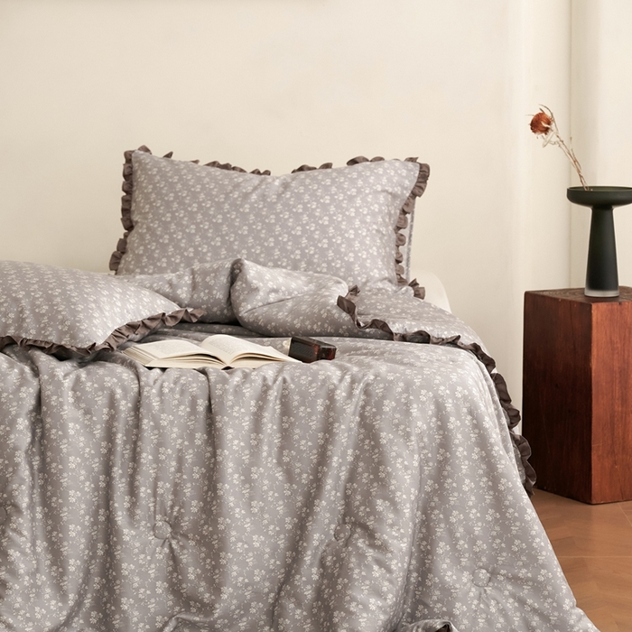 91家纺网 家纺一手货源 找家纺 汇庭 2025新款秋冬新款·铂金雅棉春秋系列·棚拍 苏美尔灰