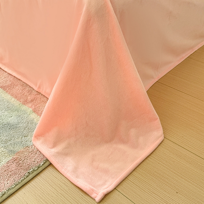 91家纺网 家纺一手货源 找家纺 千朵 2025新款豆豆绒双层纱四件套 山野草莓