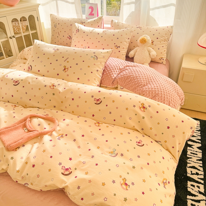 91家纺网 家纺一手货源 找家纺 千朵 2025新款全棉加豆豆绒四件套 星星木马