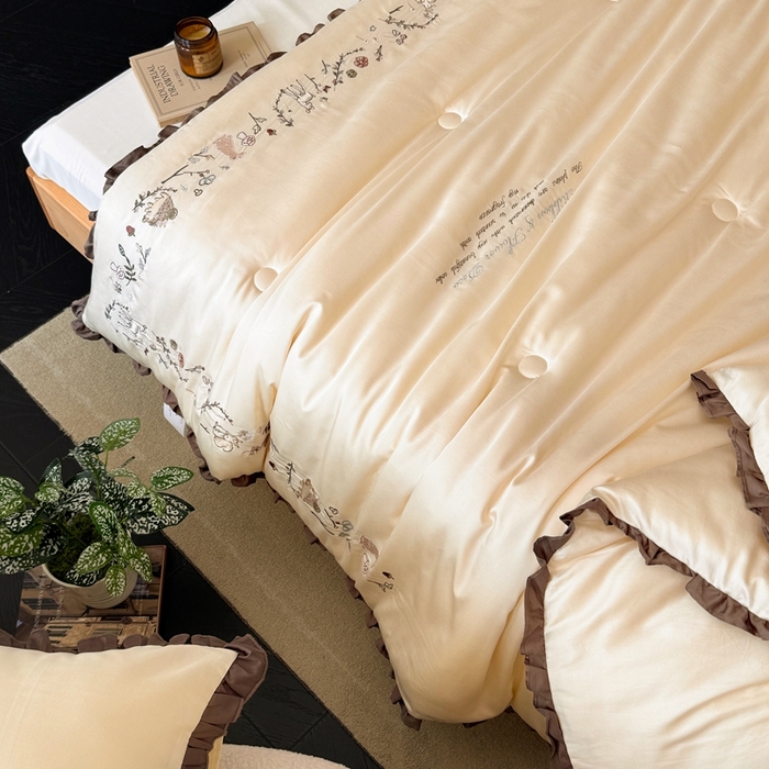 91家纺网 家纺一手货源 找家纺 汇庭 2025新款绿野仙踪春秋系列冬被 裸玉