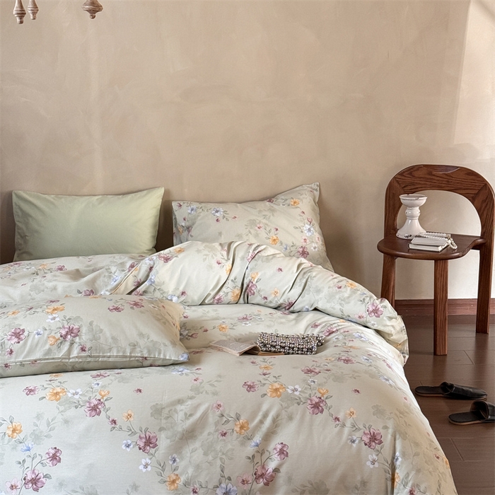 91家纺网 家纺一手货源 找家纺 窝米 2025春季新品全棉13370系列全棉治愈风花卉系列四件套 湖畔绿