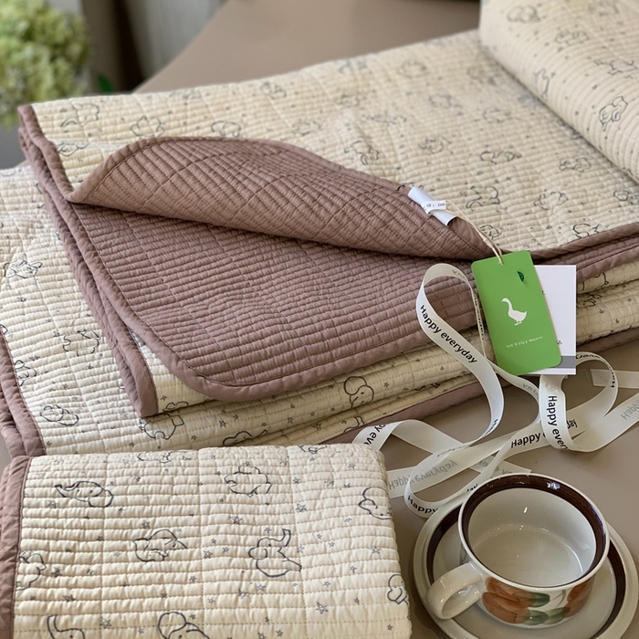 91家纺网 家纺一手货源 找家纺 汇庭 2025新款蔓莎床盖三件套系列 小象星星