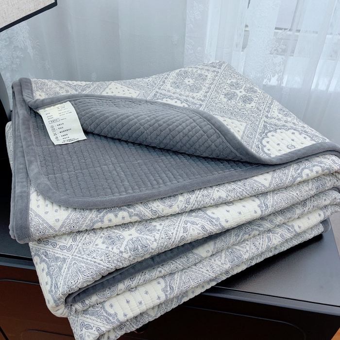 91家纺网 家纺一手货源 找家纺 暖居 2025新款砂洗棉加绒床盖三件套双面两用棉加绒-叠拍图 修罗