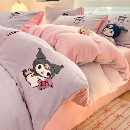 91家纺网 家纺一手货源 找家纺 （总）（买家秀爆款不断货）A类母婴级毛巾绣牛奶绒四件套刺绣牛奶绒毛巾绣四件套三丽鸥授权牛奶绒毛巾绣刺四件套