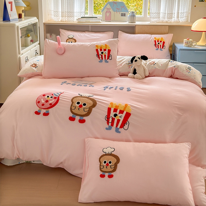 91家纺网 家纺一手货源 找家纺 罗亿家纺 2025新款糯糯棉(110克）大版卡通毛巾绣四件套（提供买家绣） 多巴胺甜甜圈