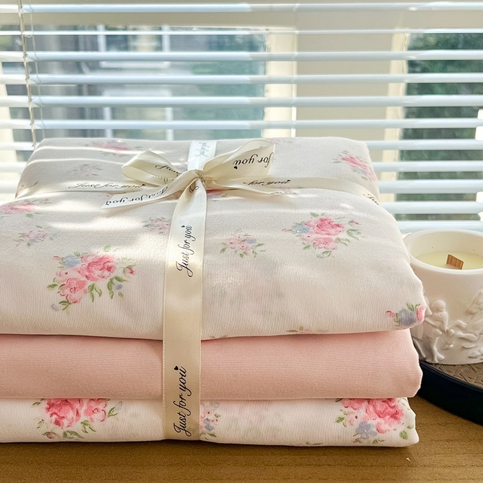 91家纺网 家纺一手货源 找家纺 暖芯优选 2025新款针织棉双层纱四件套小碎花被套床单床笠款学生三件套新款直播热款-叠拍图-系列一 婉然