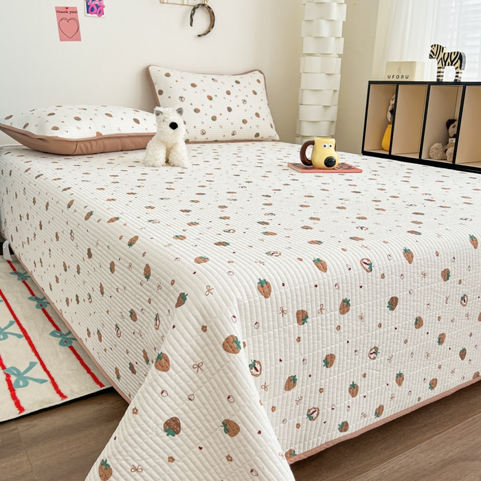 91家纺网 家纺一手货源 找家纺 茉夕家纺 2025新款跑量款双面纯棉印花水洗床盖 浪漫甜心