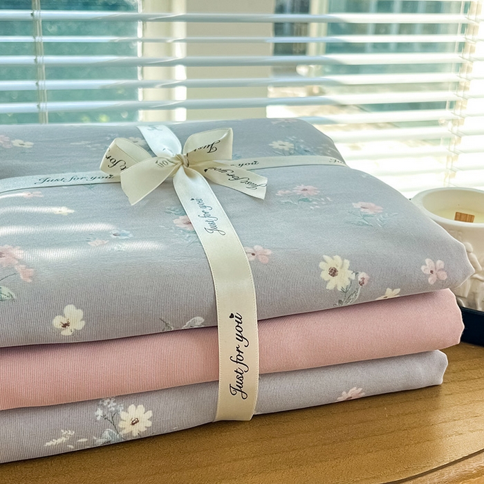 91家纺网 家纺一手货源 找家纺 暖芯优选 2025新款针织棉双层纱四件套小碎花被套床单床笠款学生三件套新款直播热款-叠拍图-系列一 柔晨