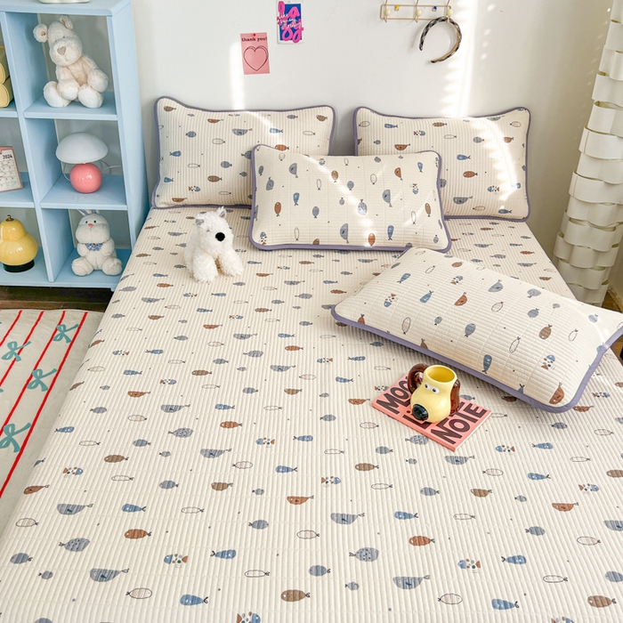 91家纺网 家纺一手货源 找家纺 茉夕家纺 2025新款跑量款双面纯棉印花水洗床盖 简鱼