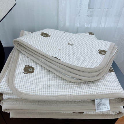 暖居 2025新款砂洗棉加绒床盖三件套双面两用棉加绒-叠拍图 熊头蝴蝶结