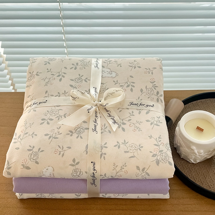 91家纺网 家纺一手货源 找家纺 暖芯优选 2025新款针织棉双层纱四件套小碎花被套床单床笠款学生三件套新款直播热款-叠拍图-系列一 安琪拉