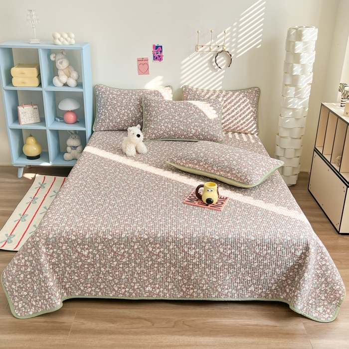 91家纺网 家纺一手货源 找家纺 茉夕家纺 2025新款跑量款双面纯棉印花水洗床盖 银杉之梦咖