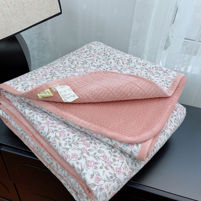 91家纺网 家纺一手货源 找家纺 暖居 2025新款砂洗棉加绒床盖三件套双面两用棉加绒-叠拍图 韩霜