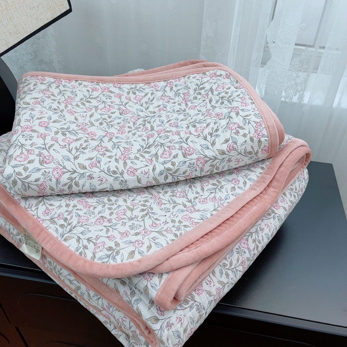 91家纺网 家纺一手货源 找家纺 暖居 2025新款砂洗棉加绒床盖三件套双面两用棉加绒-叠拍图 韩霜