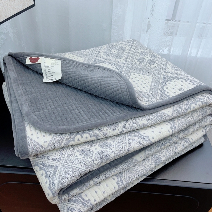 91家纺网 家纺一手货源 找家纺 暖居 2025新款砂洗棉加绒床盖三件套双面两用棉加绒-叠拍图 修罗