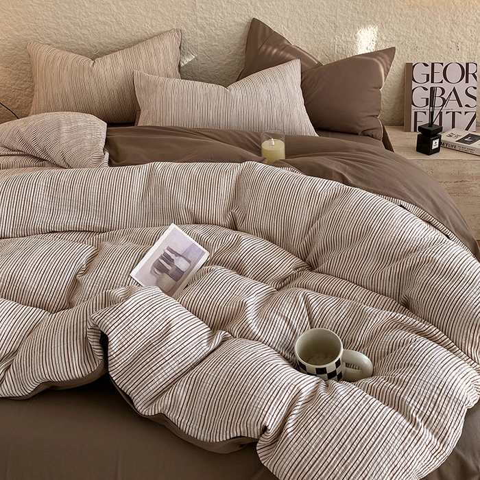 91家纺网 家纺一手货源 找家纺 琪格格 2025新款纯棉简约提花宅寂风格四件套 速写-提花棕条