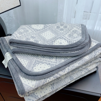 暖居 2025新款砂洗棉加绒床盖三件套双面两用棉加绒-叠拍图 修罗