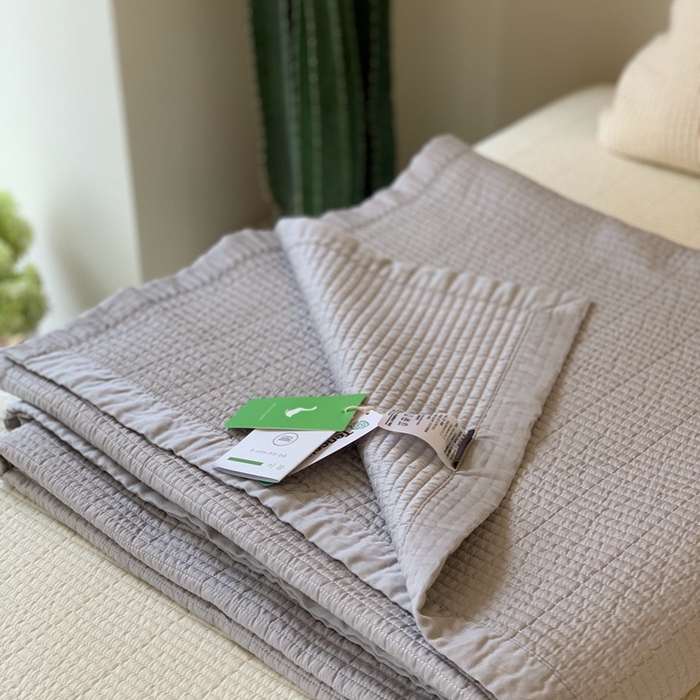 91家纺网 家纺一手货源 找家纺 汇庭 2025新款赫本系列床盖三件套-实拍 太空灰