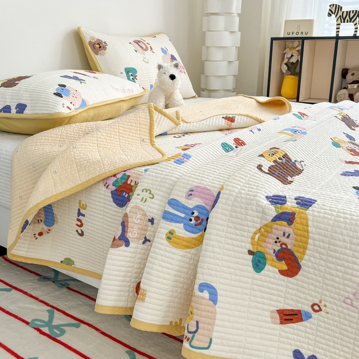 91家纺网 家纺一手货源 找家纺 茉夕家纺 2025新款跑量款双面纯棉印花水洗床盖 机智萌宠