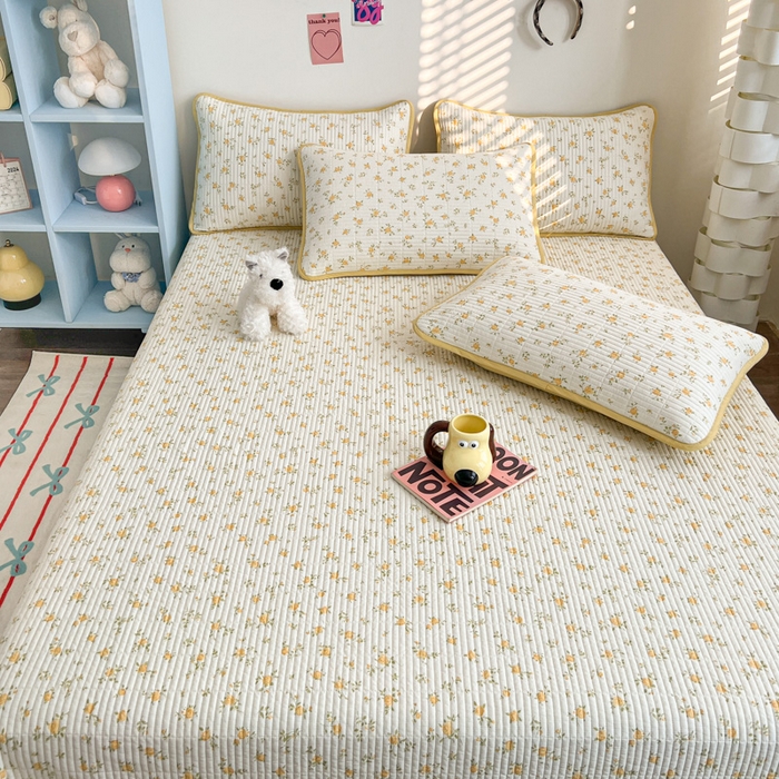 91家纺网 家纺一手货源 找家纺 茉夕家纺 2025新款跑量款双面纯棉印花水洗床盖 故事小黄花