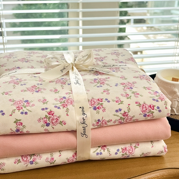 91家纺网 家纺一手货源 找家纺 暖芯优选 2025新款加厚针织棉双层纱四件套小碎花被套床单床笠款学生三件套新款直播热款-叠拍图-系列二 安露斯