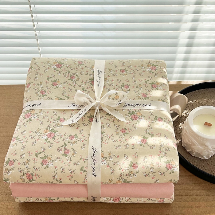 91家纺网 家纺一手货源 找家纺 暖芯优选 2025新款加厚针织棉双层纱四件套小碎花被套床单床笠款学生三件套新款直播热款-叠拍图-系列二 夕雾花园