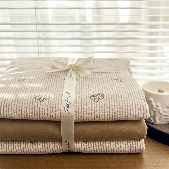 91家纺网 家纺一手货源 找家纺 暖芯优选 2025新款加厚针织棉双层纱四件套小碎花被套床单床笠款学生三件套新款直播热款-叠拍图-系列二 心情