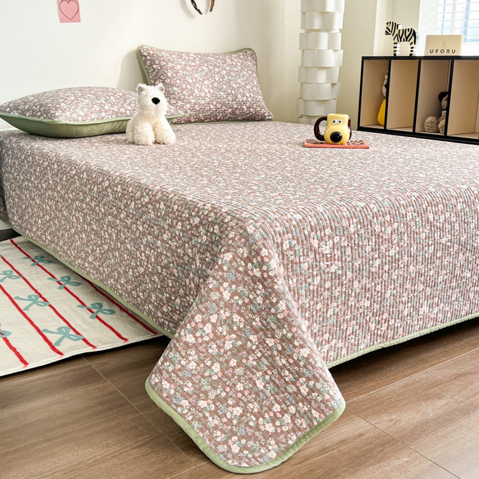 91家纺网 家纺一手货源 找家纺 茉夕家纺 2025新款跑量款双面纯棉印花水洗床盖 银杉之梦咖