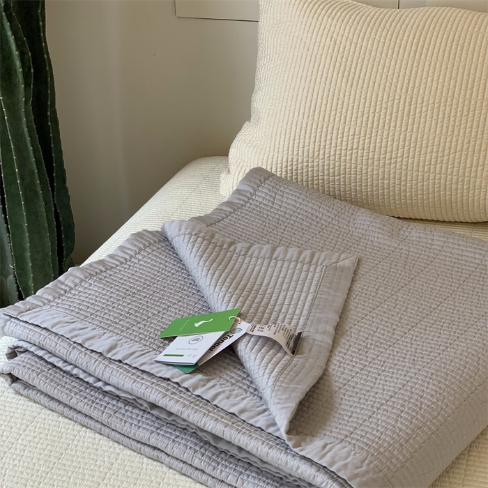 91家纺网 家纺一手货源 找家纺 汇庭 2025新款赫本系列床盖三件套-实拍 太空灰