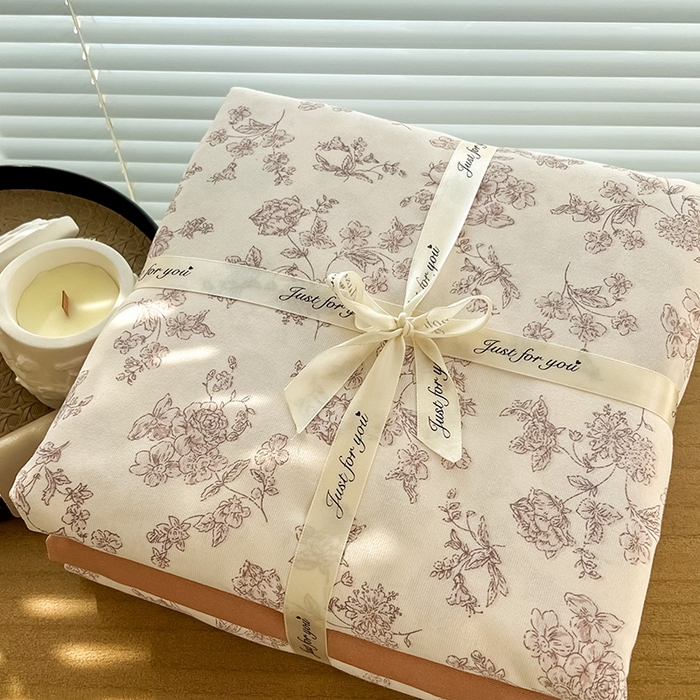 91家纺网 家纺一手货源 找家纺 暖芯优选 2025新款针织棉双层纱四件套小碎花被套床单床笠款学生三件套新款直播热款-叠拍图-系列一 花期