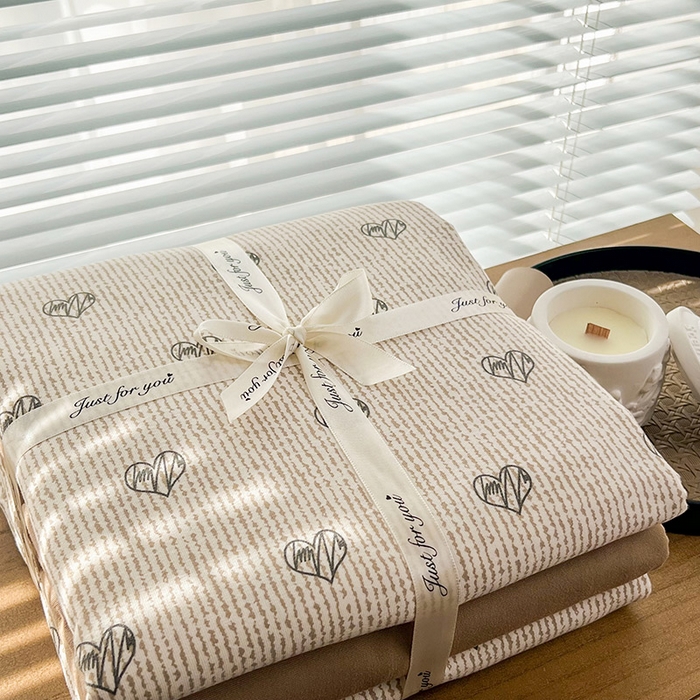 91家纺网 家纺一手货源 找家纺 暖芯优选 2025新款加厚针织棉双层纱四件套小碎花被套床单床笠款学生三件套新款直播热款-叠拍图-系列二 心情