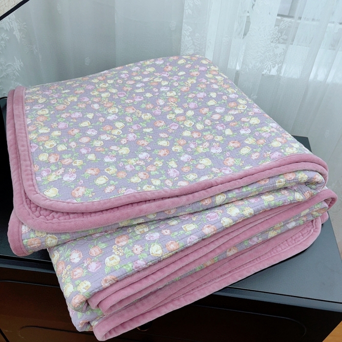 91家纺网 家纺一手货源 找家纺 暖居 2025新款砂洗棉加绒床盖三件套双面两用棉加绒-叠拍图 紫芋